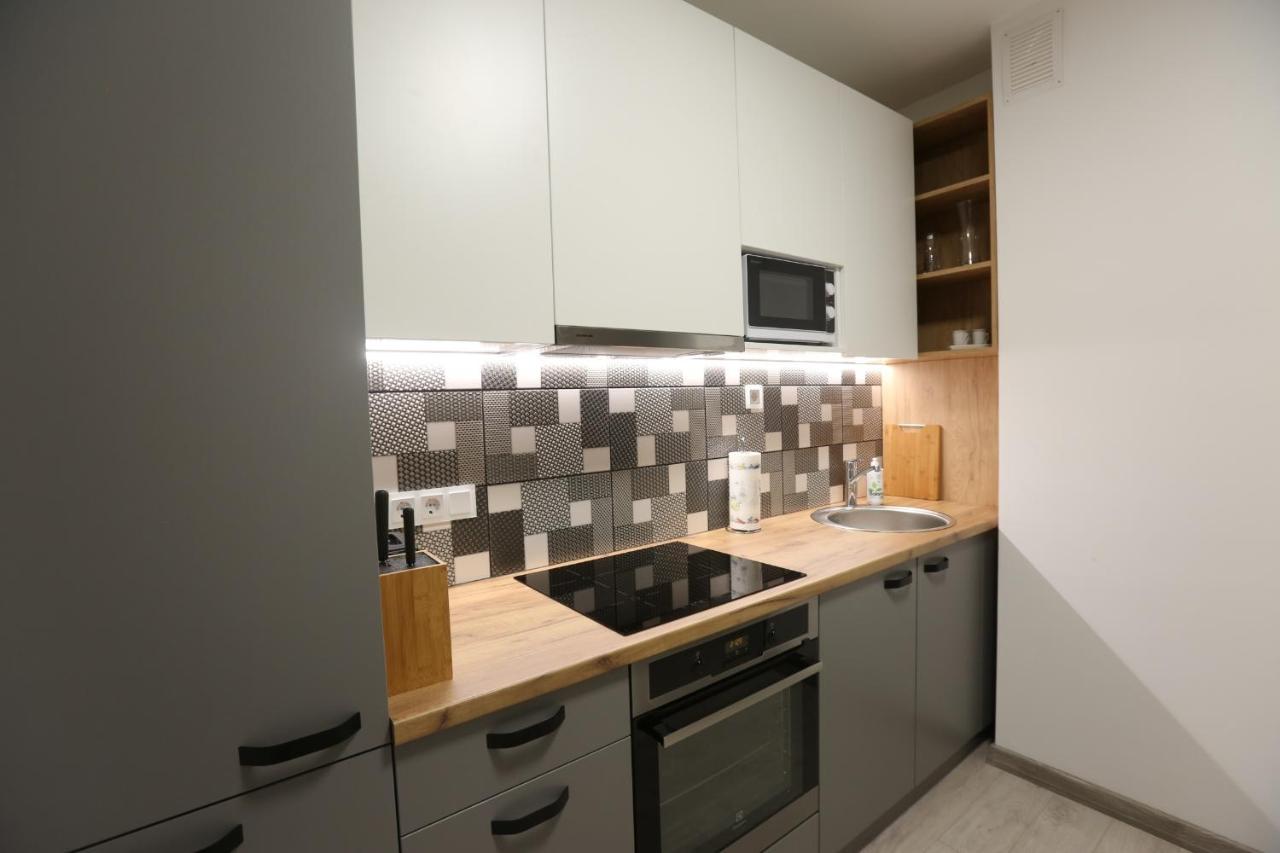 Comfy 2 Room Apartment - Free Parking - 350Mbps Wifi - Netflix 카우나스 외부 사진