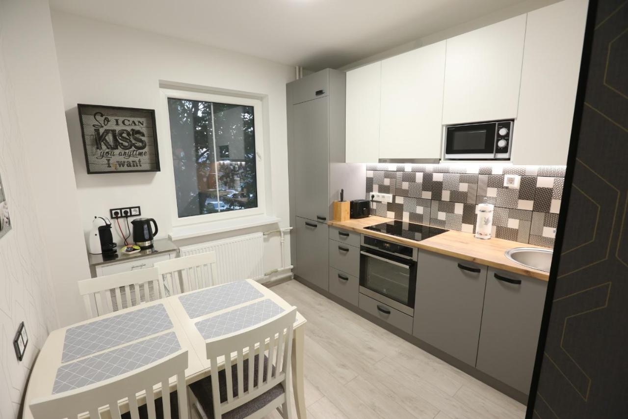 Comfy 2 Room Apartment - Free Parking - 350Mbps Wifi - Netflix 카우나스 외부 사진